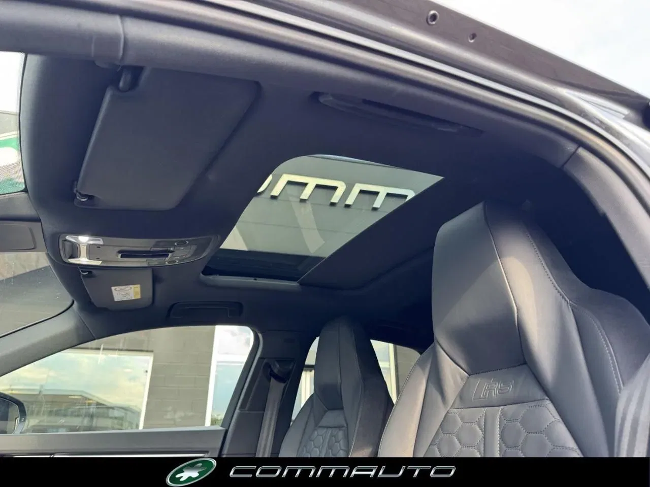 Audi Q3 SPB quattro S tronic foto 12