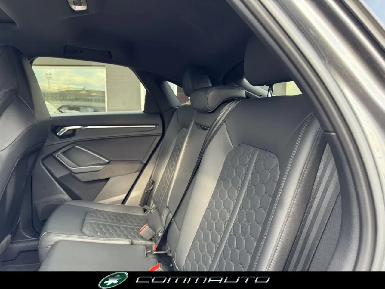 Audi Q3 SPB quattro S tronic foto 30