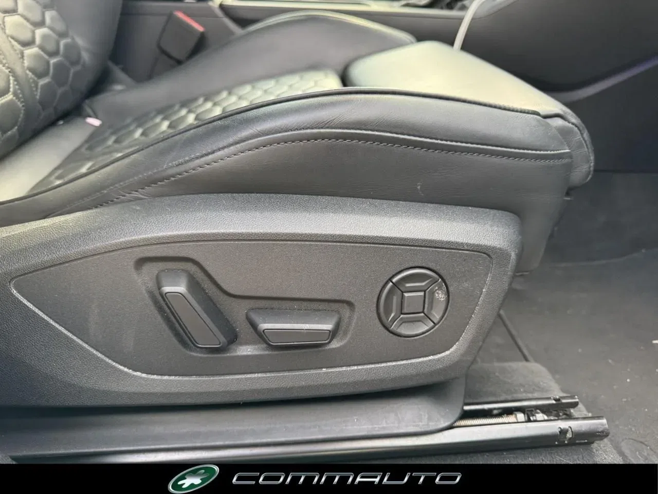 Audi Q3 SPB quattro S tronic foto 32
