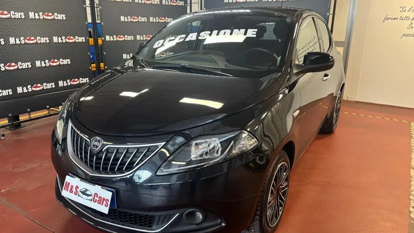 Lancia Ypsilon 1.0 FireFly 5p.S&S Hybryd Gold
