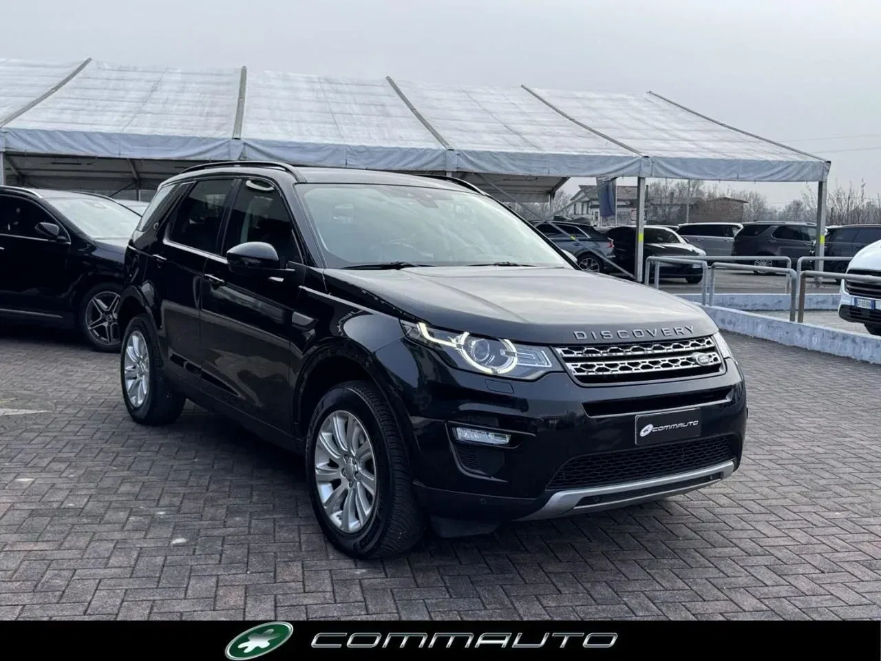 Land Rover Discovery Sport 2.0 TD4 180 CV AWD Auto HSE foto 3
