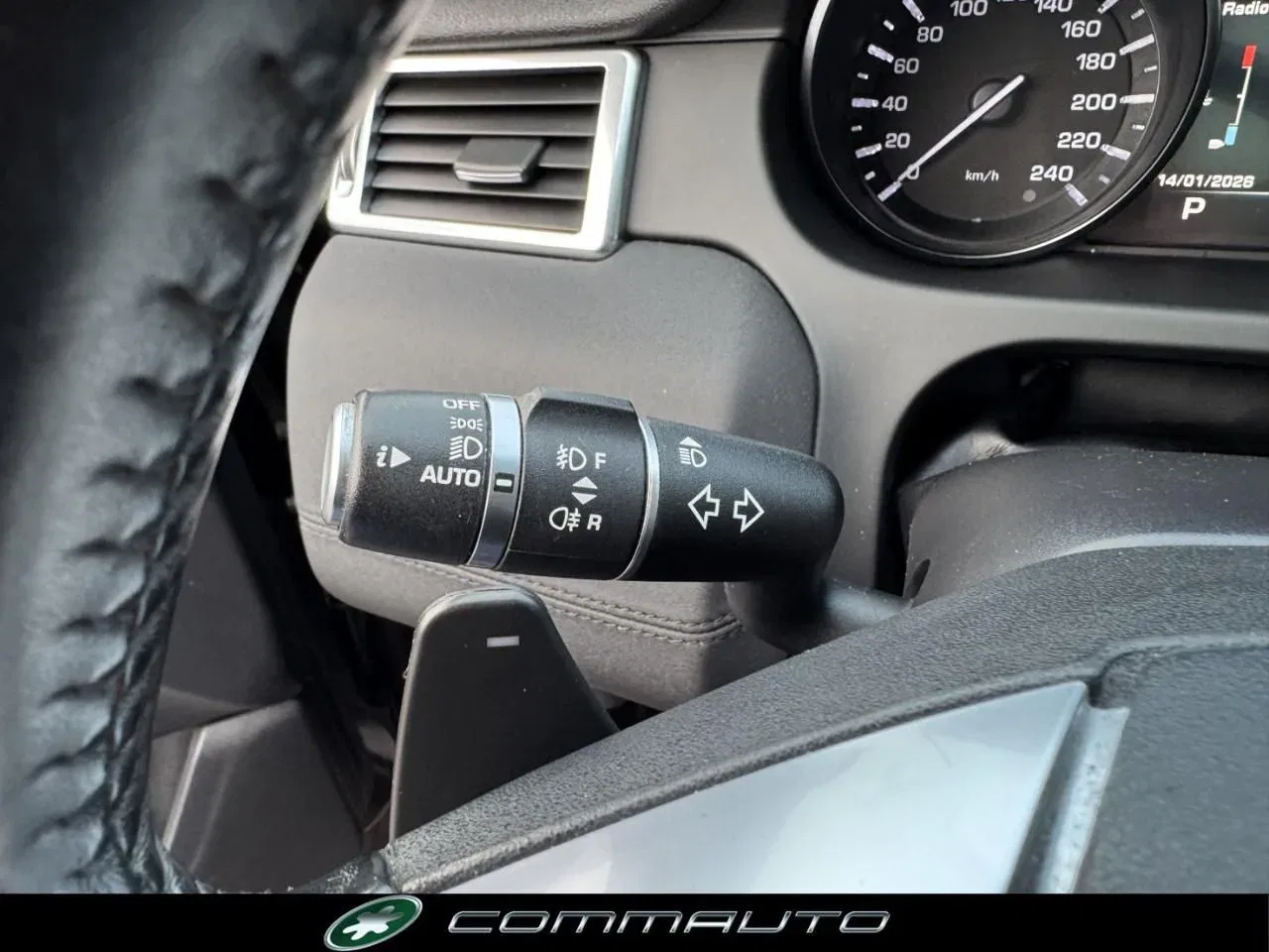 Land Rover Discovery Sport 2.0 TD4 180 CV AWD Auto HSE foto 18