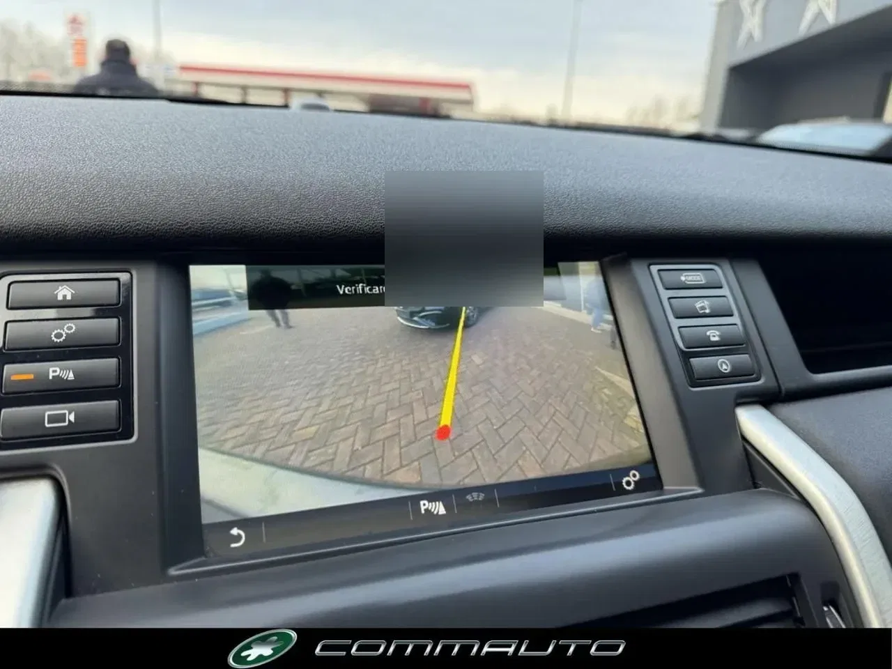Land Rover Discovery Sport 2.0 TD4 180 CV AWD Auto HSE foto 24
