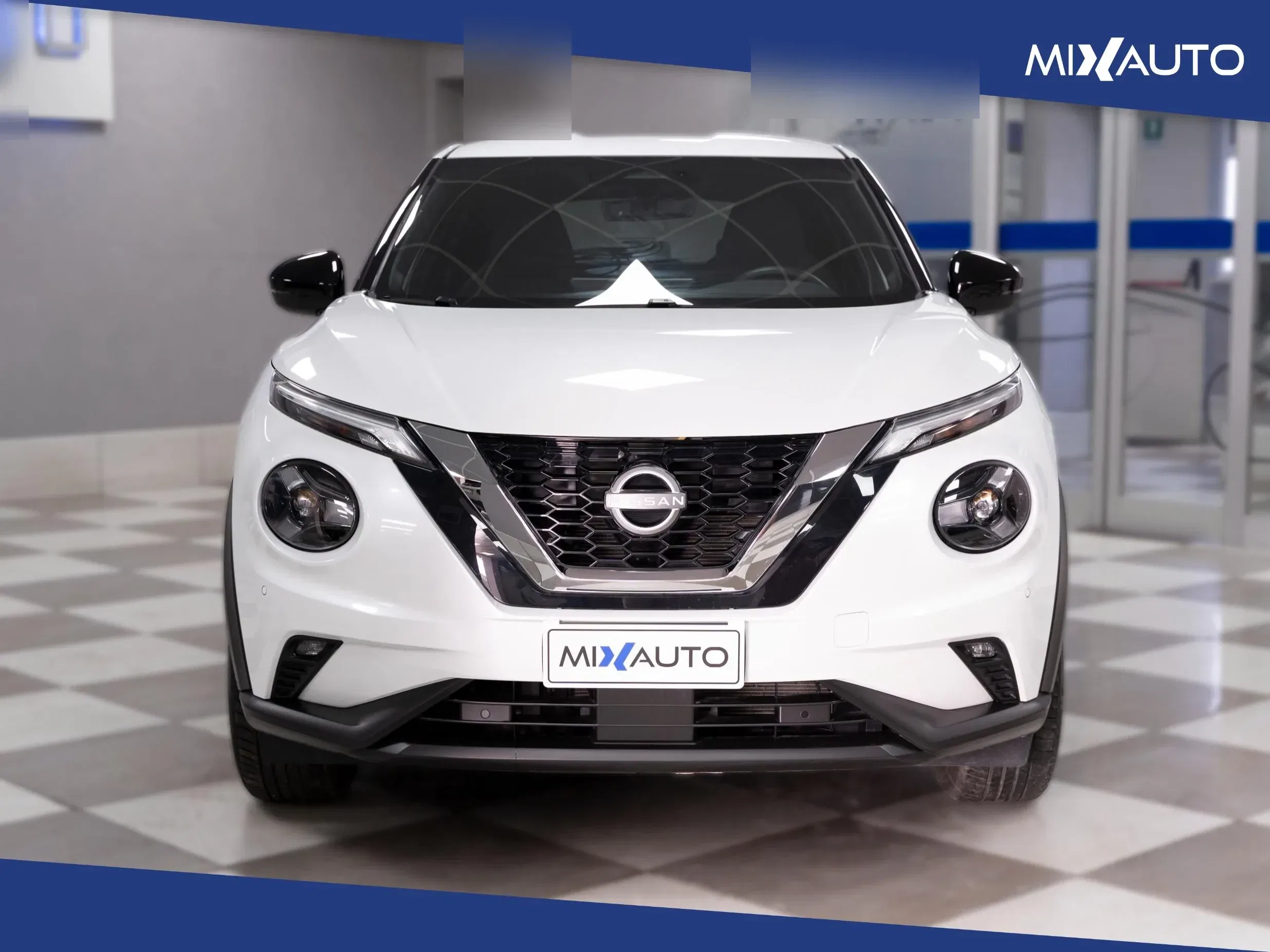 Nissan Juke 1.0 DIG-T N-Connecta 114CV DCT foto 2