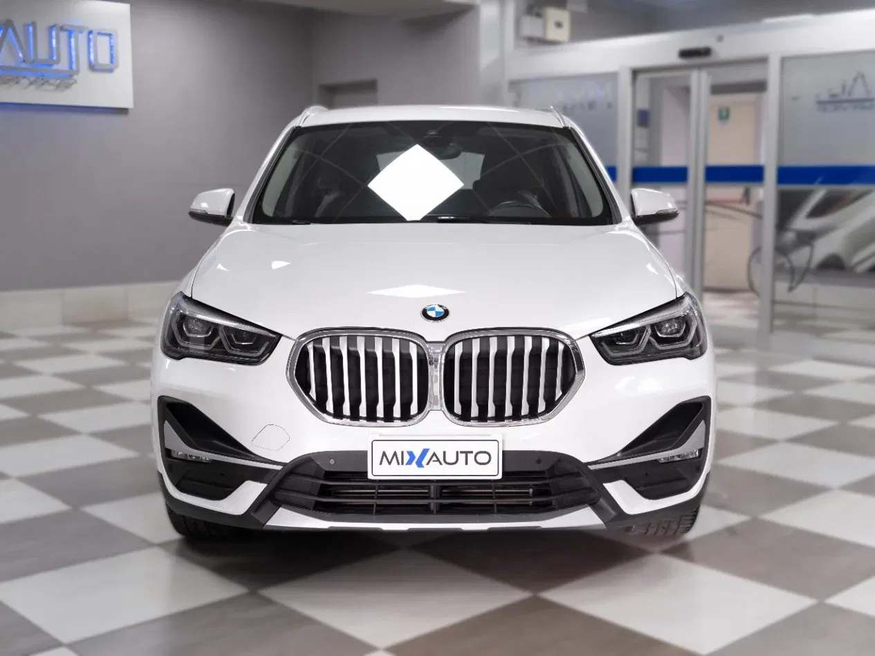 BMW X1 sDrive18i X-Line 136CV Auto foto 2