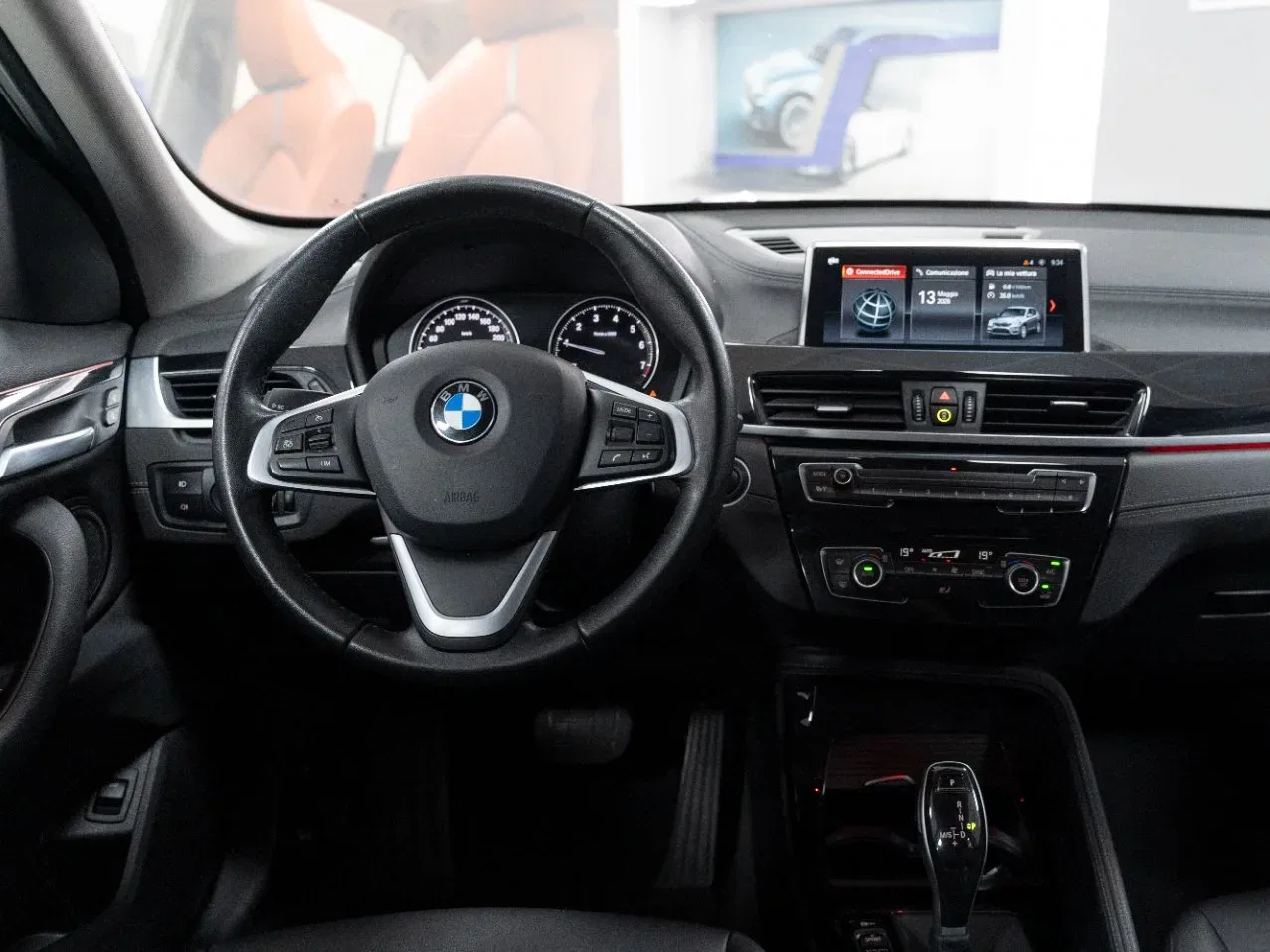 BMW X1 sDrive18i X-Line 136CV Auto foto 11