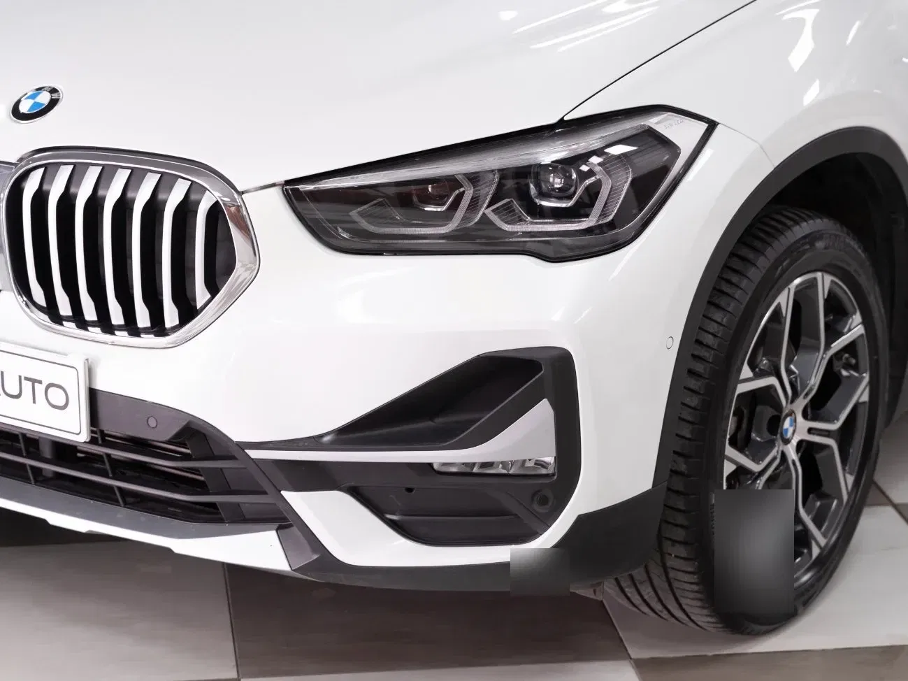 BMW X1 sDrive18i X-Line 136CV Auto foto 9