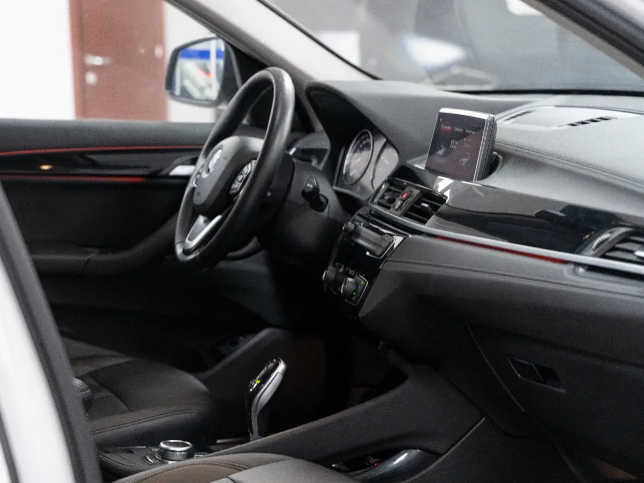 BMW X1 sDrive18i X-Line 136CV Auto foto 17
