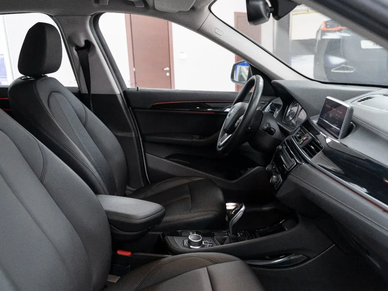 BMW X1 sDrive18i X-Line 136CV Auto foto 14