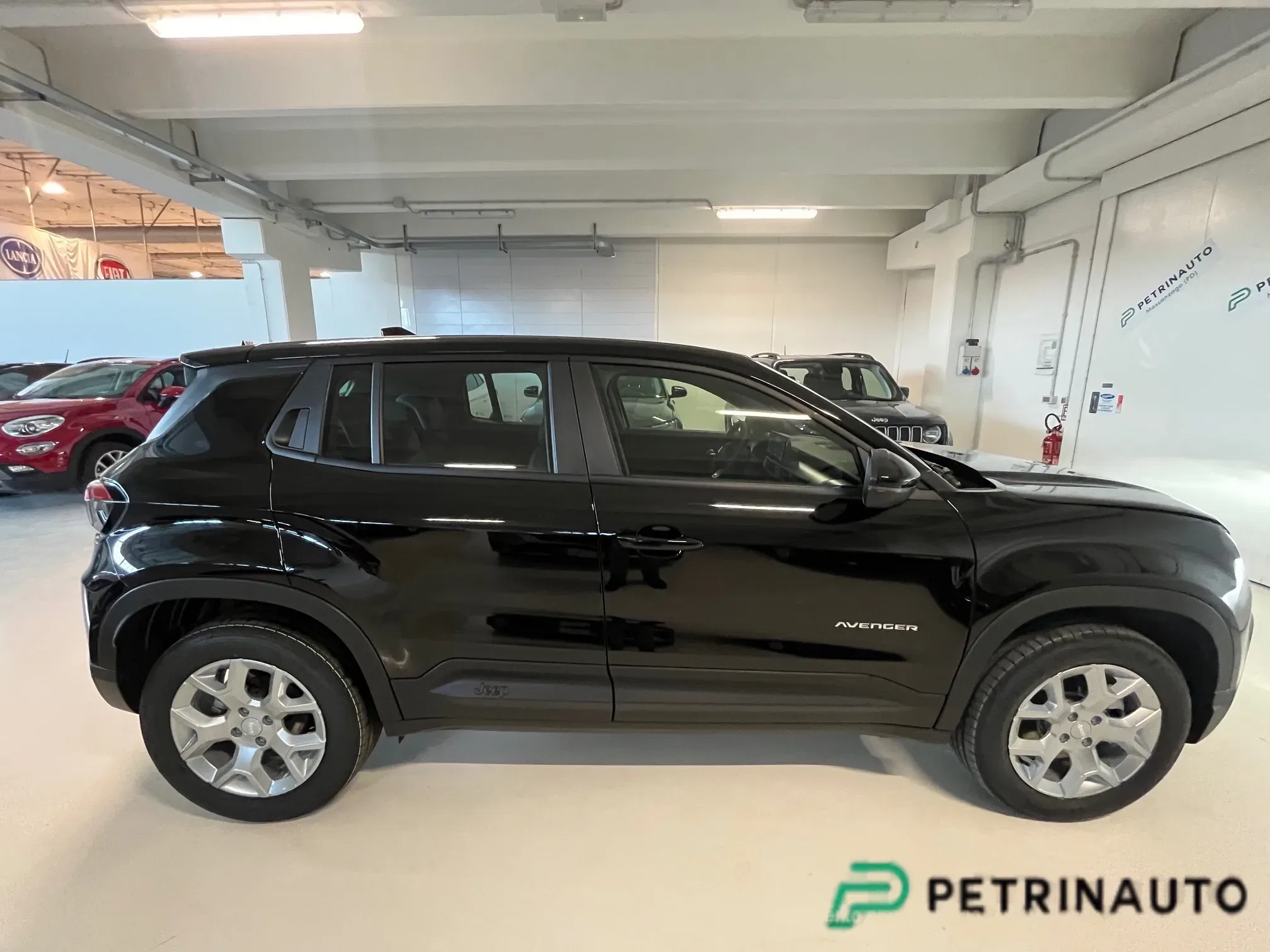 Jeep Avenger 1.2 turbo e-hybrid mhev Altitude fwd 110cv edct6 Km.0 Nazionale foto 4