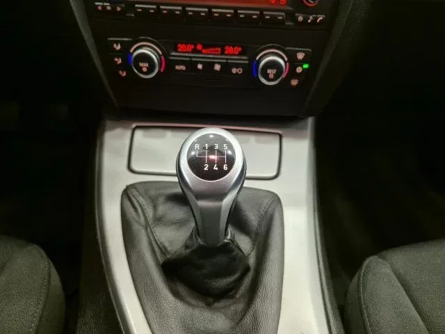 BMW 320 d cat Touring - Bluetooth - Clima auto foto 20