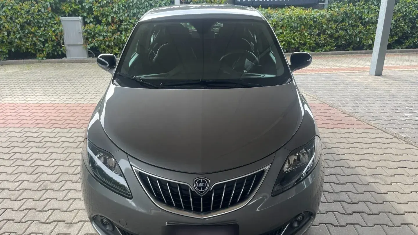 Lancia Ypsilon 1.0 FireFly 5p.S&S Hybryd Gold