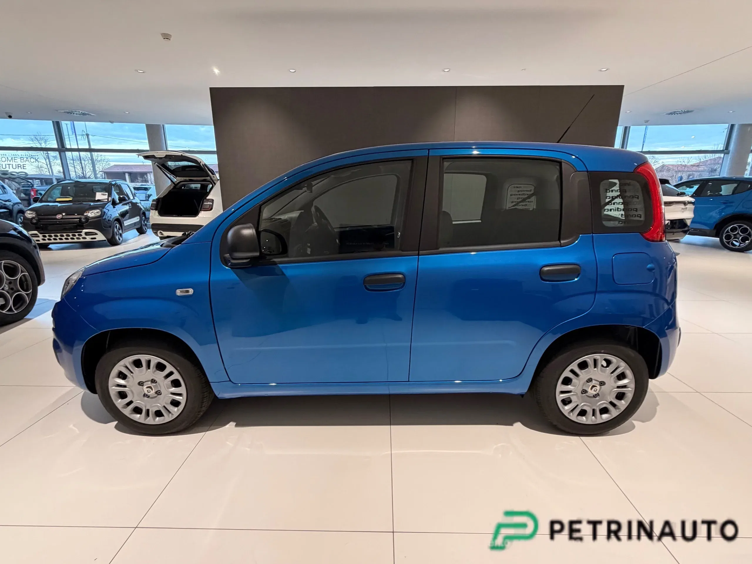 Fiat Panda Pandina 1.0 firefly hybrid Pop s&s 65cv Km.0 foto 5
