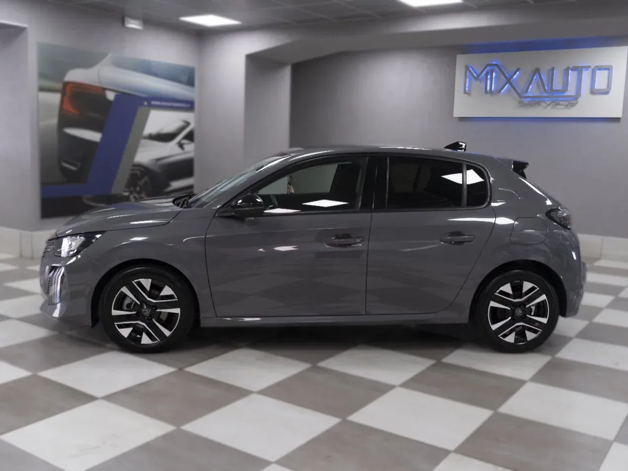 Peugeot 208 1.2 Puretech Allure S&S 100CV foto 3