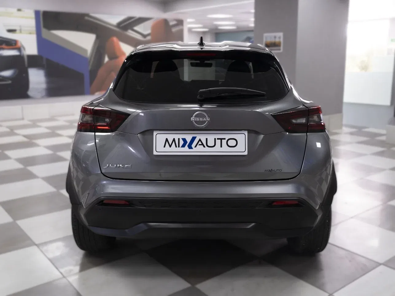 Nissan Juke 1.0 DIG-T N-Connecta 114CV foto 4