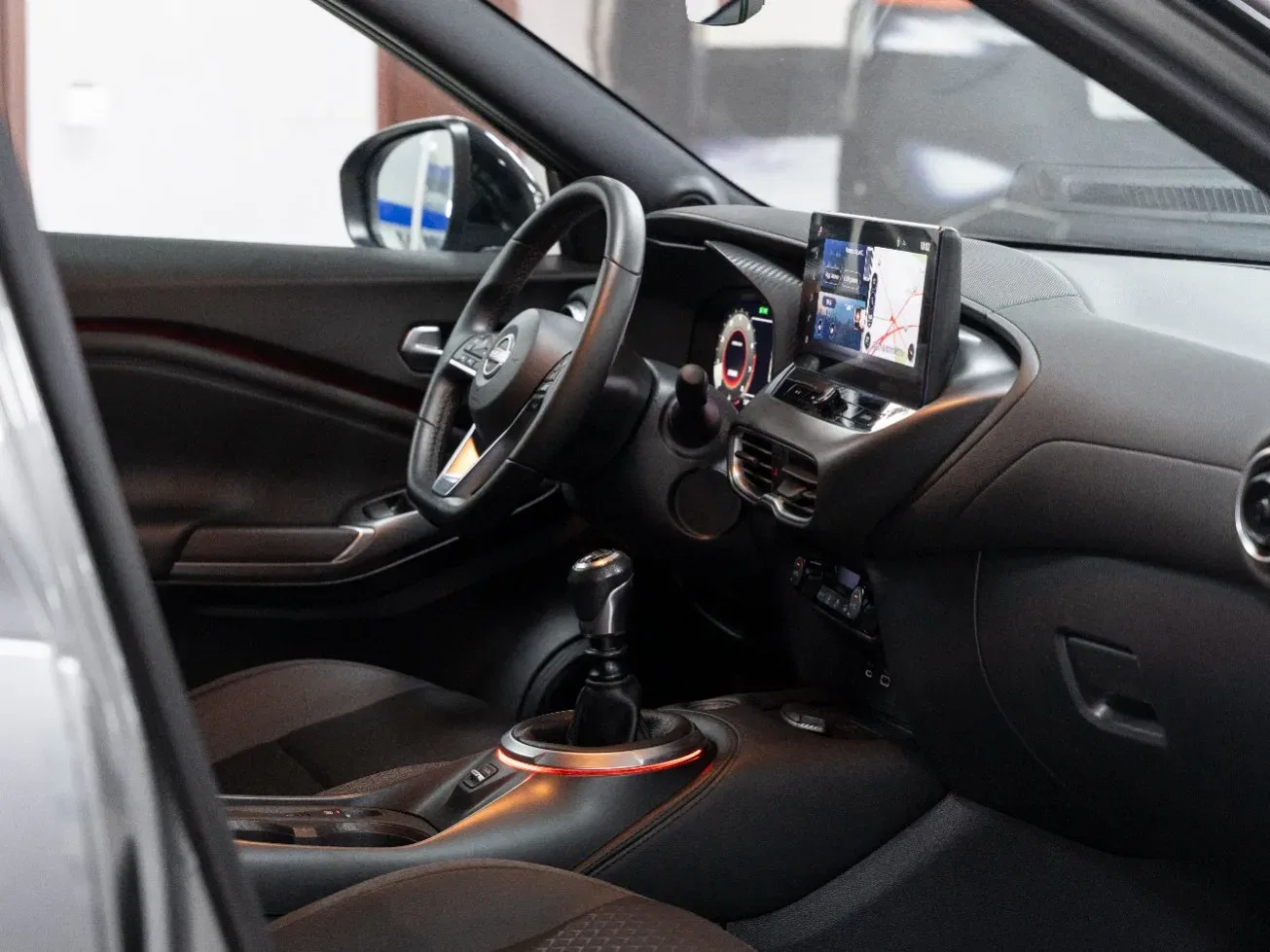 Nissan Juke 1.0 DIG-T N-Connecta 114CV foto 17