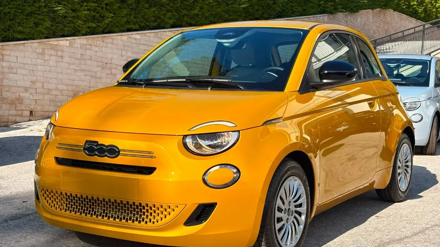 Fiat 500 Berlina Hybrid Pop