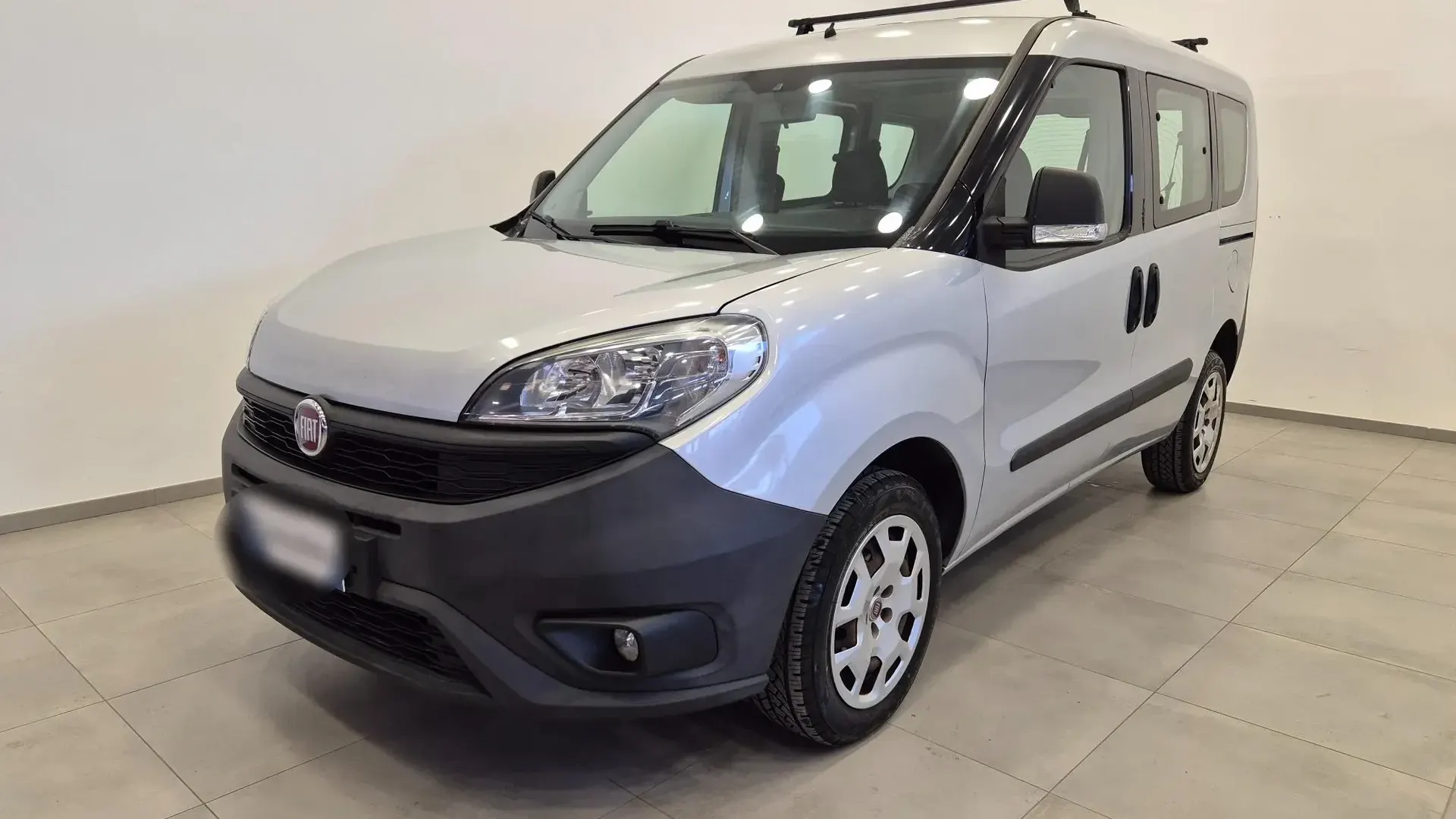 Fiat Doblo 1.4 16v Pop 95cv -NEOPATENTATI - UNIPROPRIETARIO - Sens. Park.
