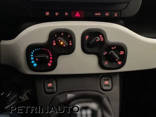 Fiat Panda 1.0 FireFly S&S Hybrid Pandina Cross 5 Posti Km.0 foto 19