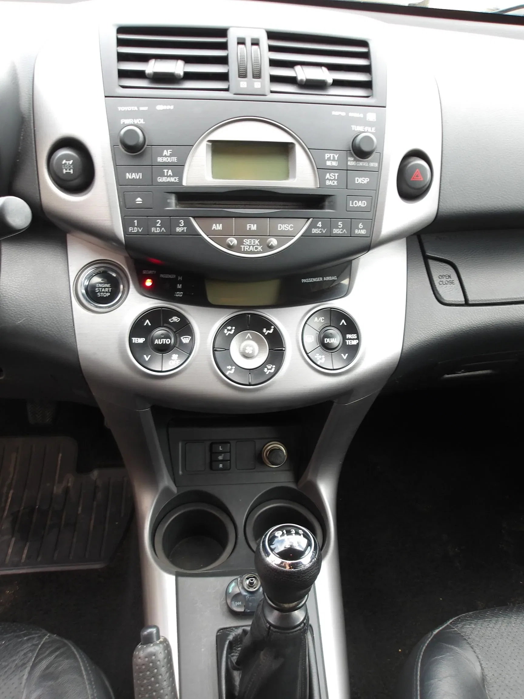 TOYOTA RAV 4 RAV4 2.2 D-4D EXCUTIVE 177 CV foto 10