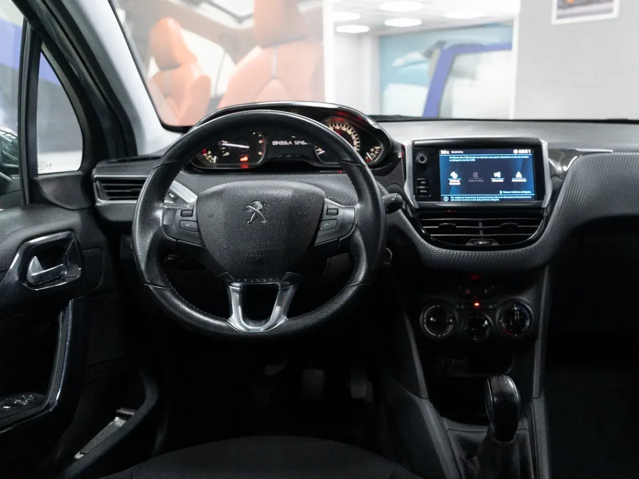 Peugeot 208 1.5 BlueHDI Signature 5 Porte S&S 100CV foto 10