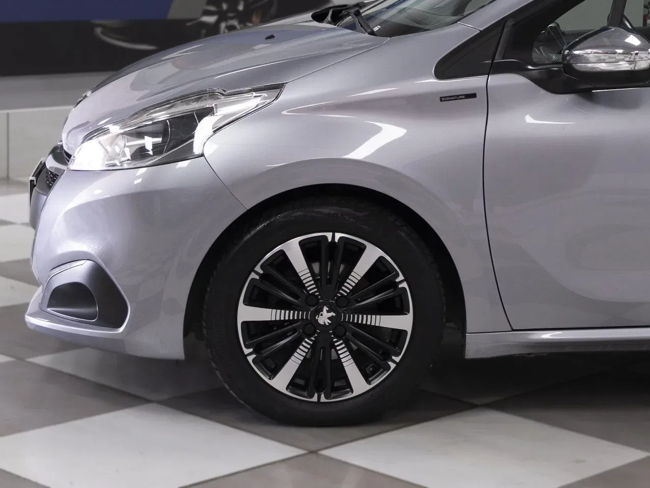 Peugeot 208 1.5 BlueHDI Signature 5 Porte S&S 100CV foto 7