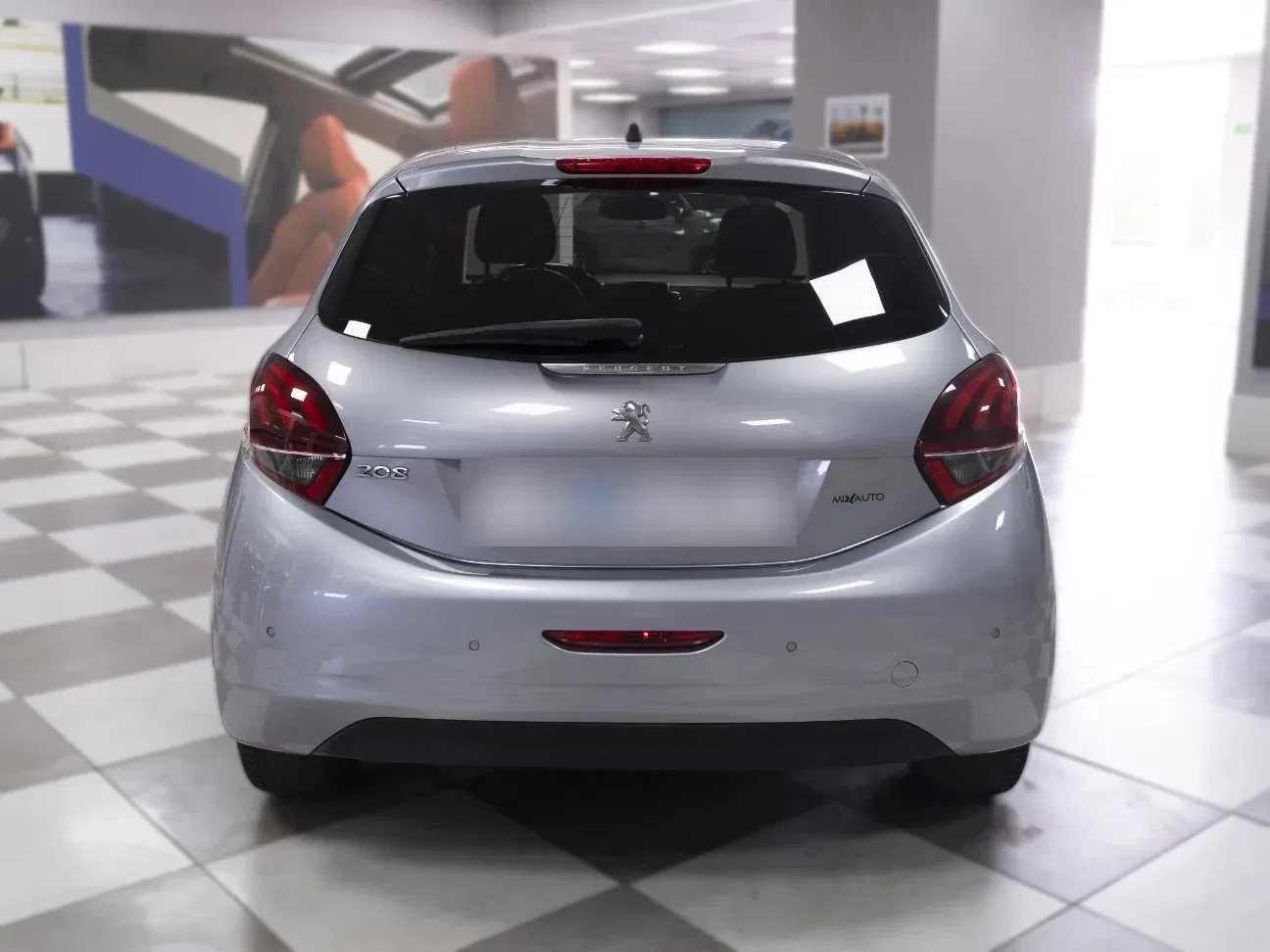 Peugeot 208 1.5 BlueHDI Signature 5 Porte S&S 100CV foto 4