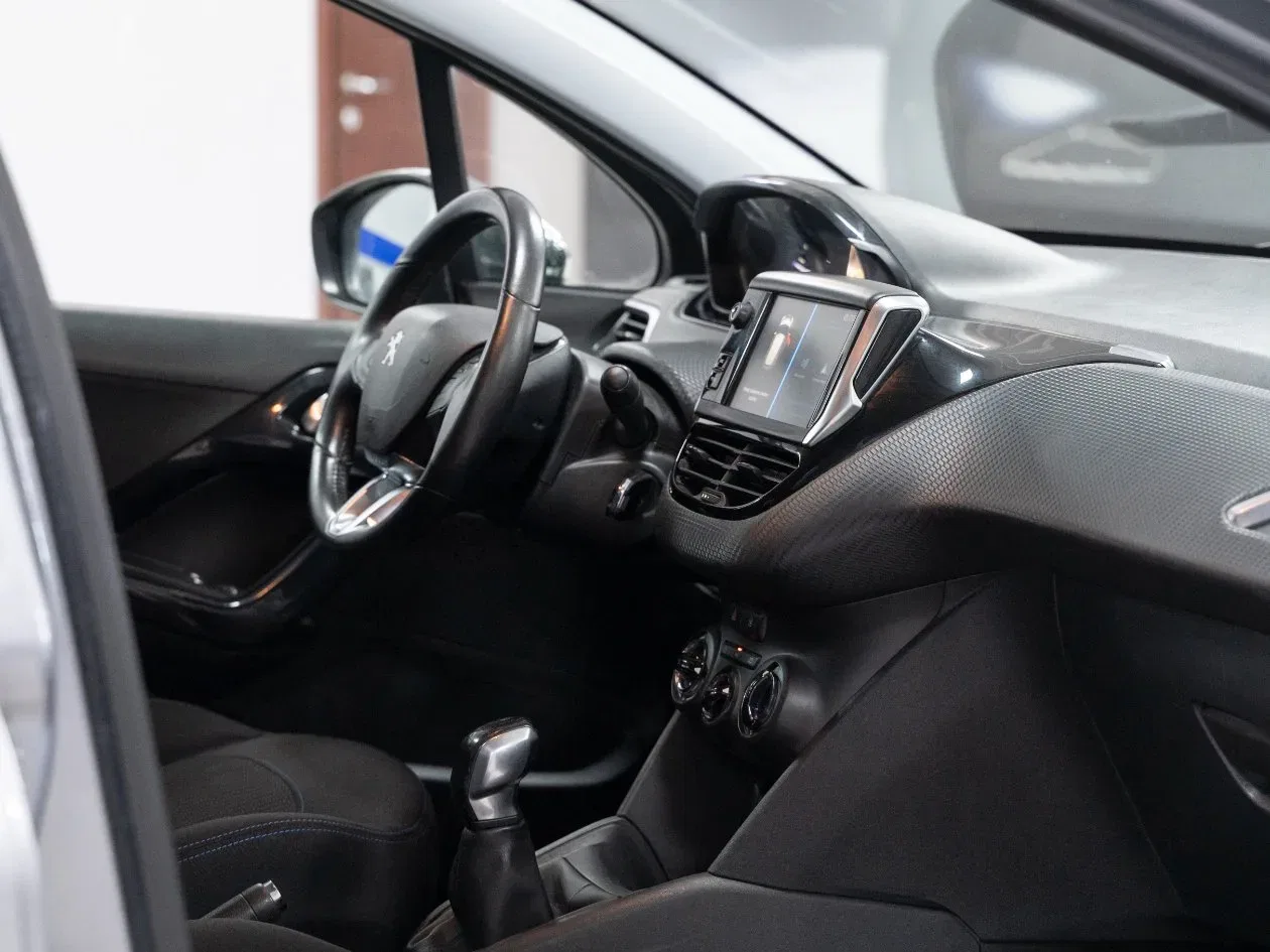 Peugeot 208 1.5 BlueHDI Signature 5 Porte S&S 100CV foto 16
