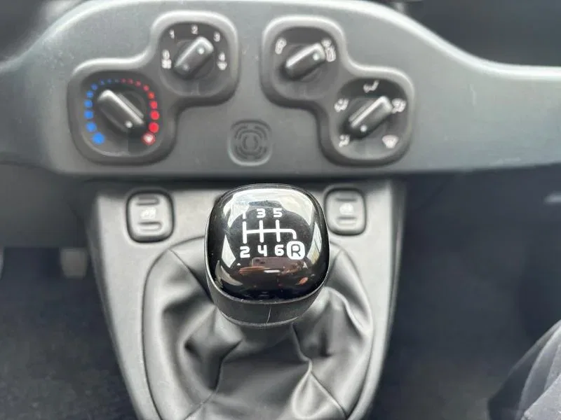 Fiat Panda PROMO 1.0 firefly hybrid s&s 70cv foto 14