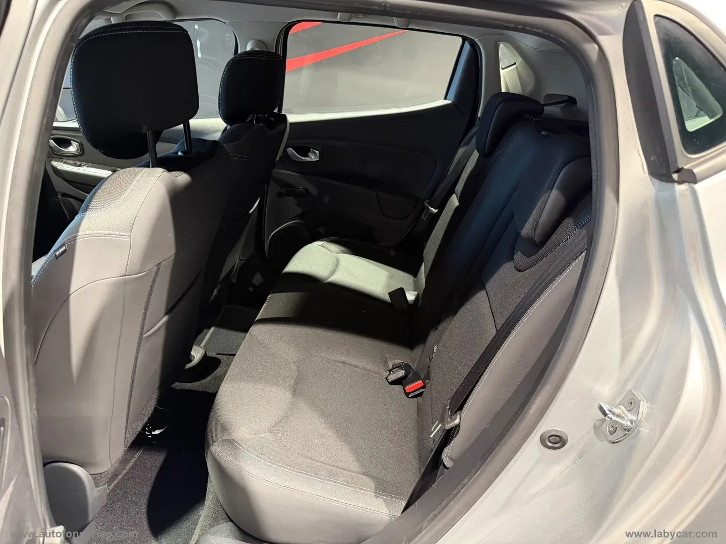 Renault Clio dCi 8V 75 CV 5 porte Life foto 10