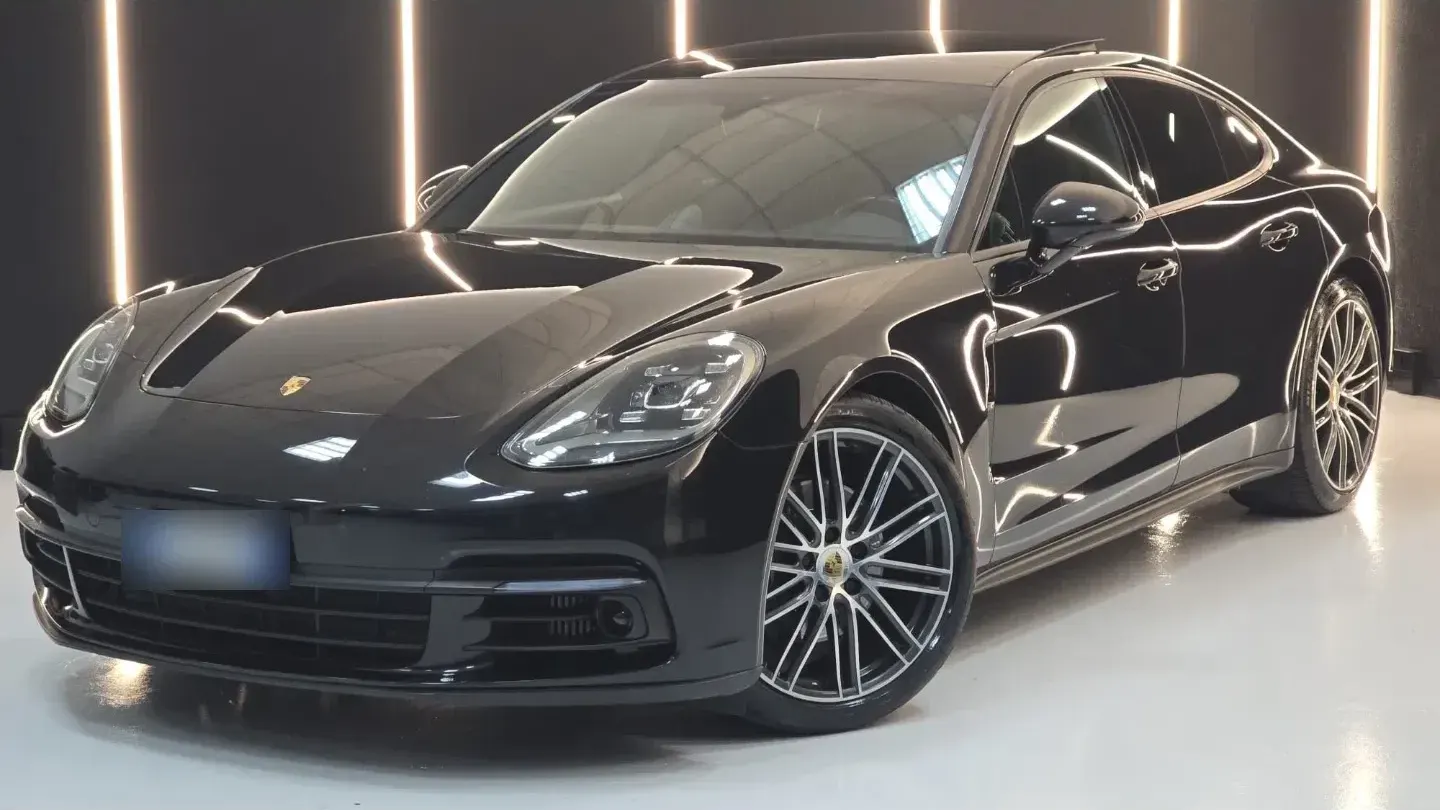 Porsche Panamera 4 Executive
