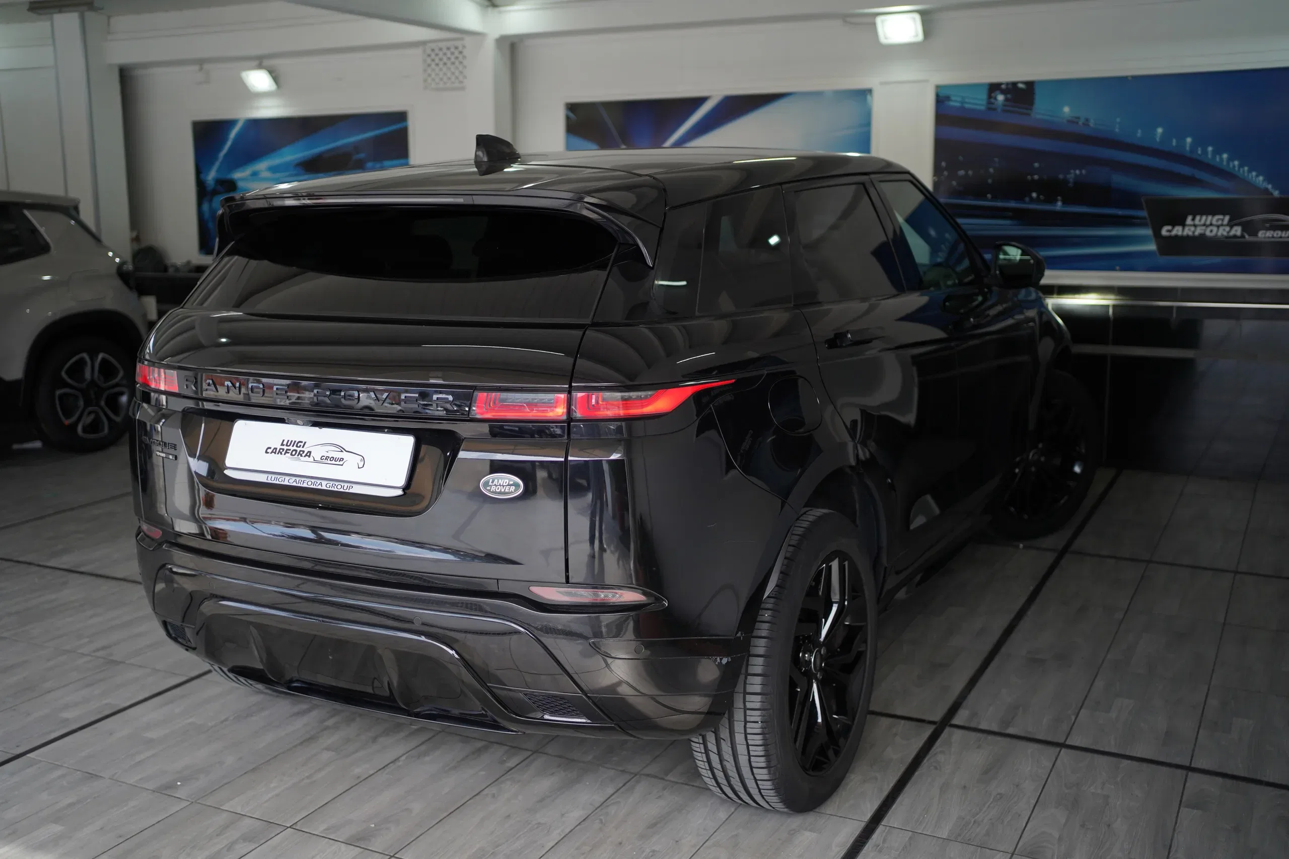 Land Rover Range Rover Evoque 2.0D I4 180 CV AWD R Dynamic foto 17