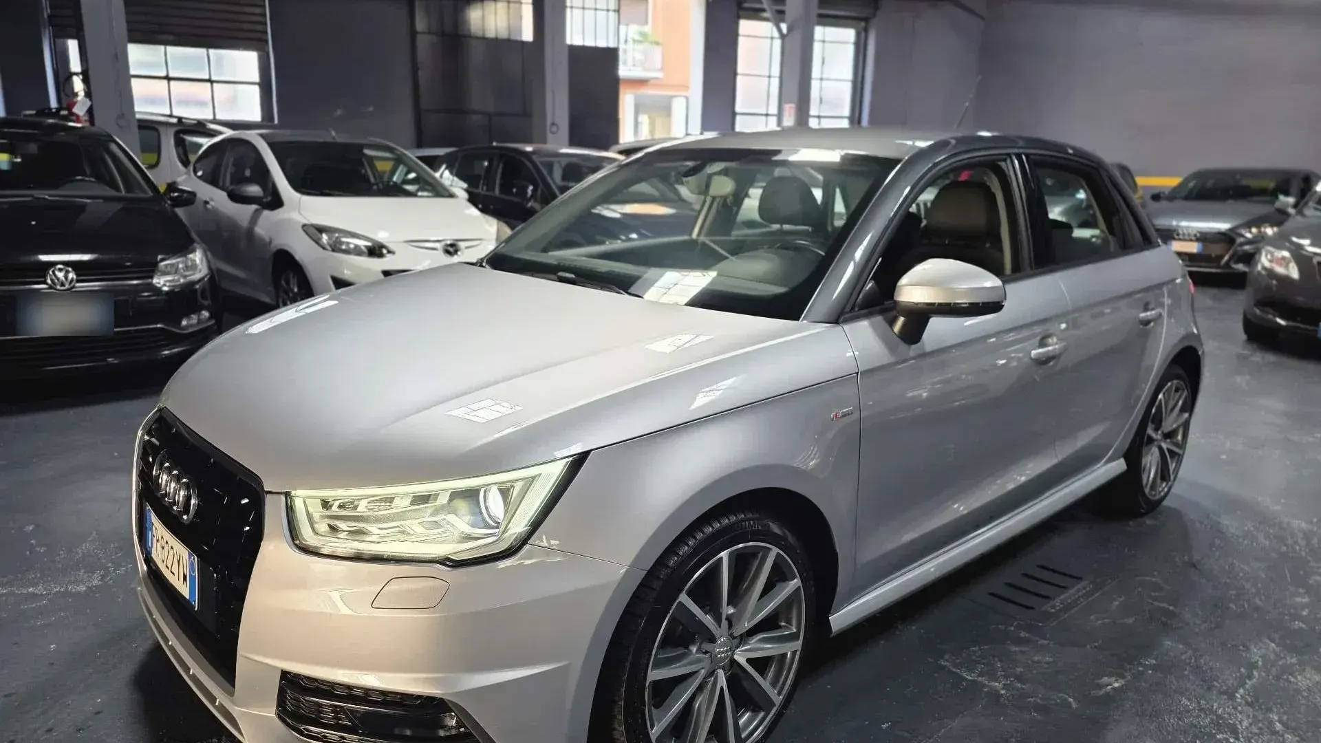 Audi A1 S-LINE SPORTBACK 1.4 TDI 73.000 CLIMA NAVI LED XEN