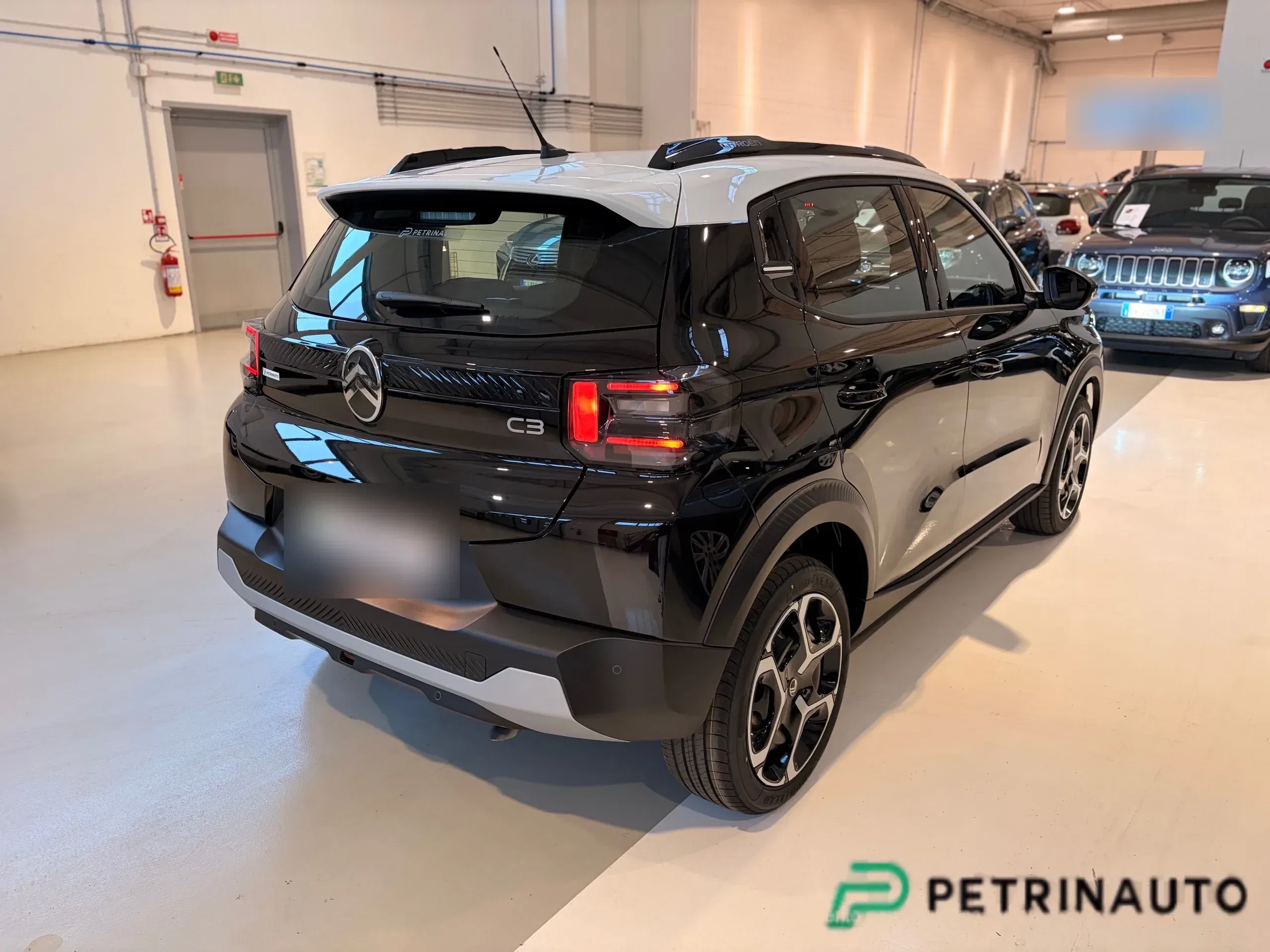 Citroen C3 1.2 hybrid Plus 110cv edcs6 foto 8