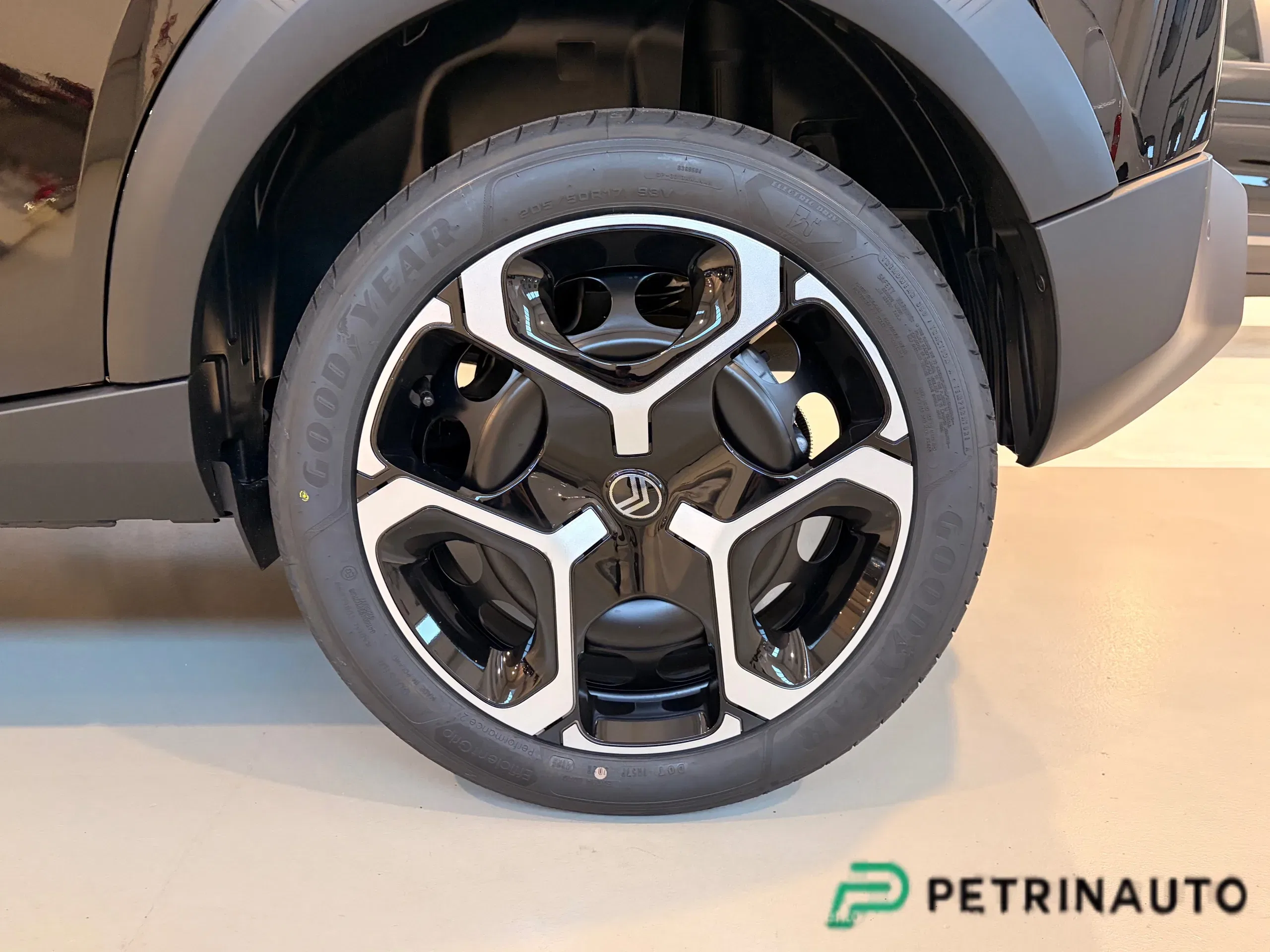 Citroen C3 1.2 hybrid Plus 110cv edcs6 foto 24