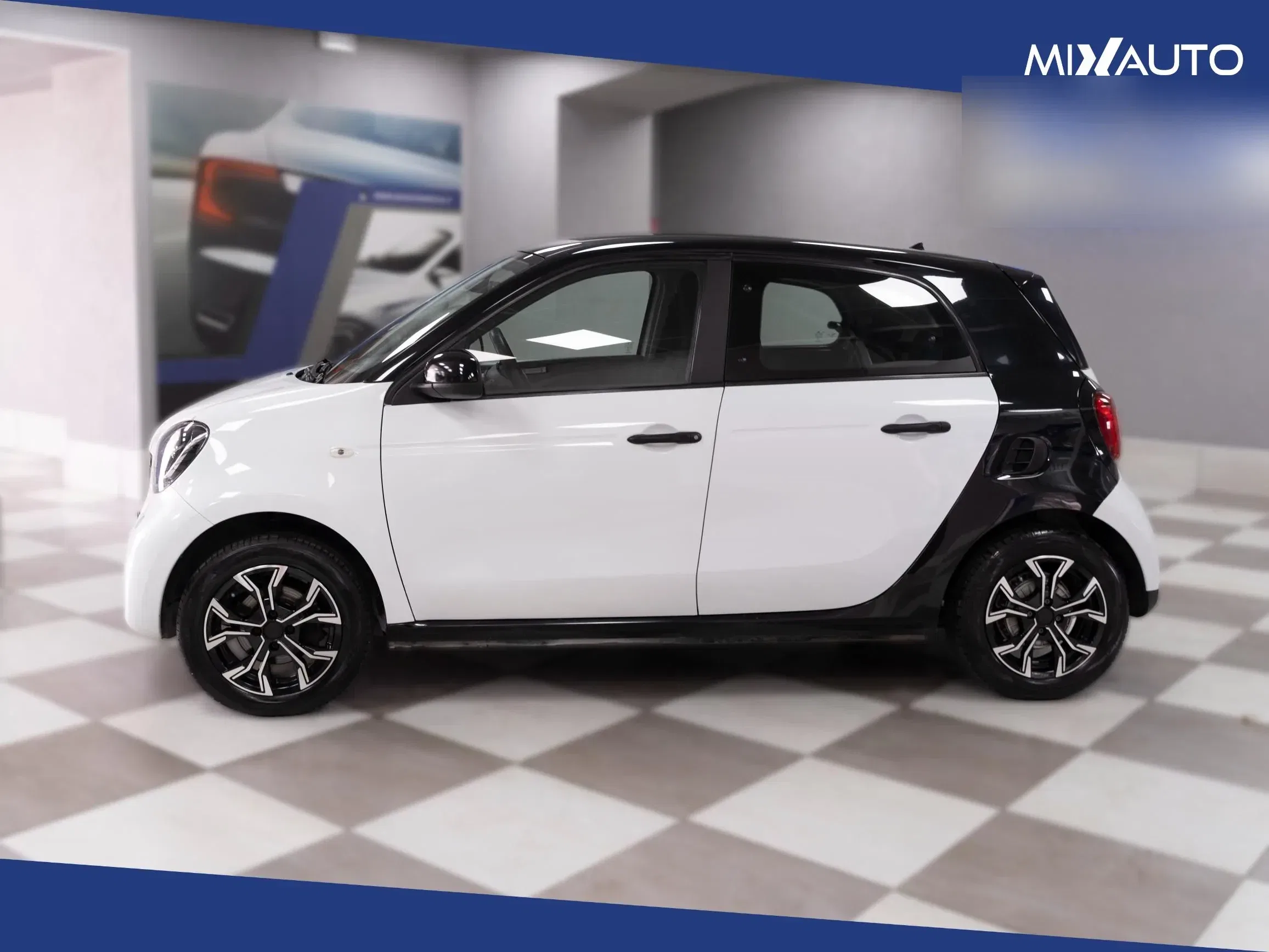 Smart ForFour 1.0 Youngster 71CV foto 3
