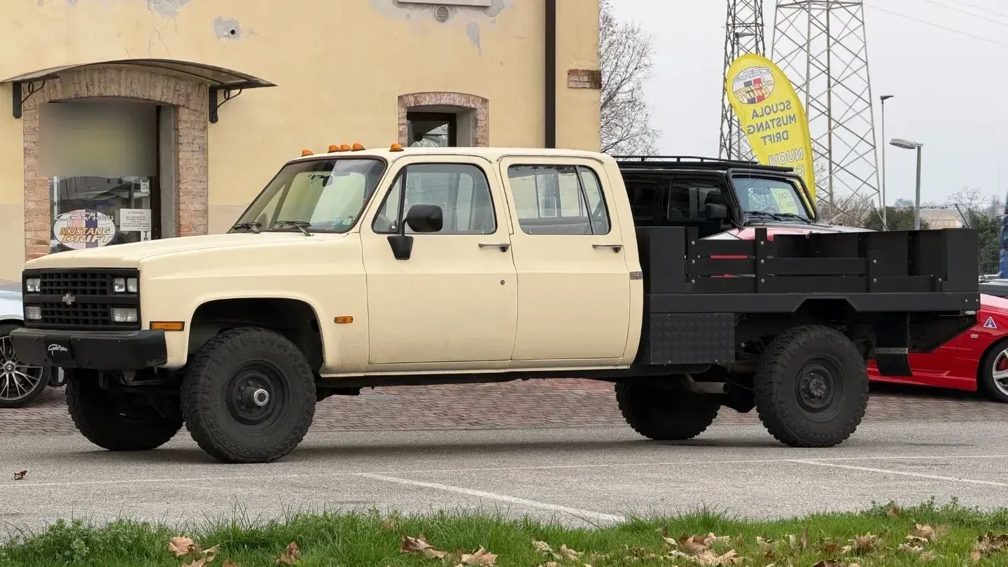 Chevrolet V3500 GPL–4X4–6 POSTI