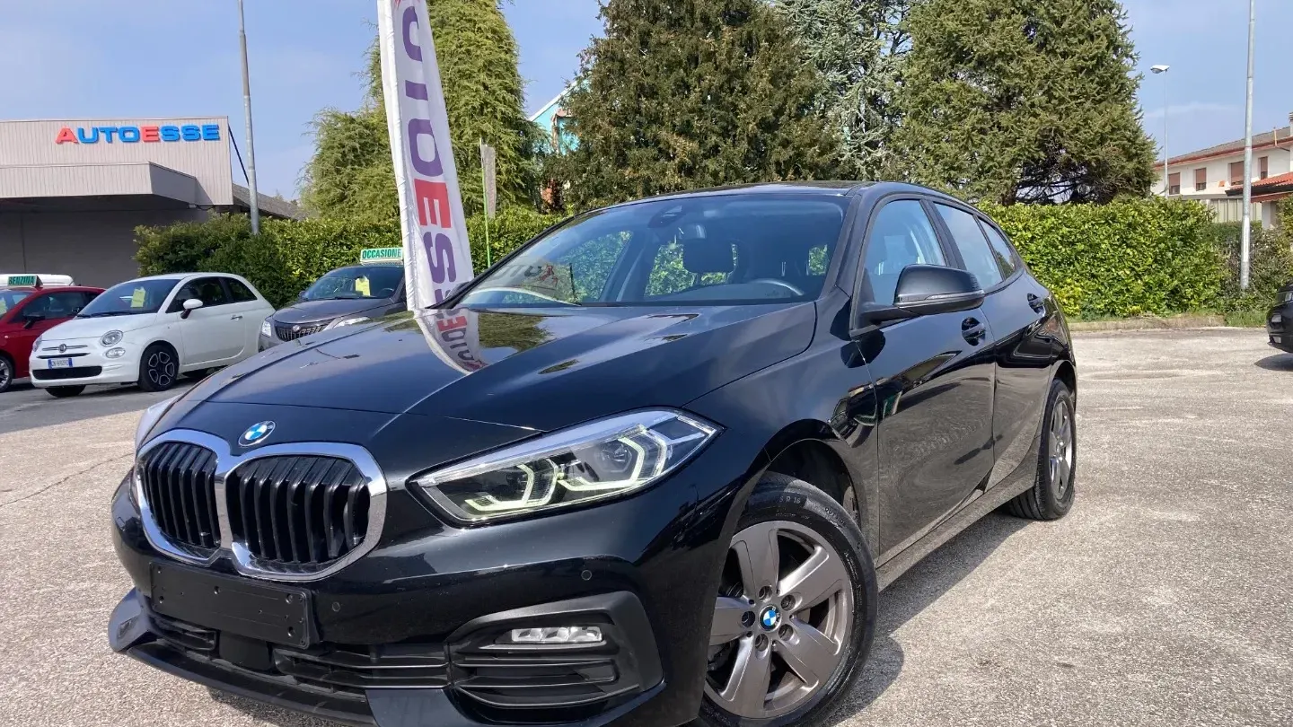 BMW 116d 5p. AUT. F40 AUTOM.