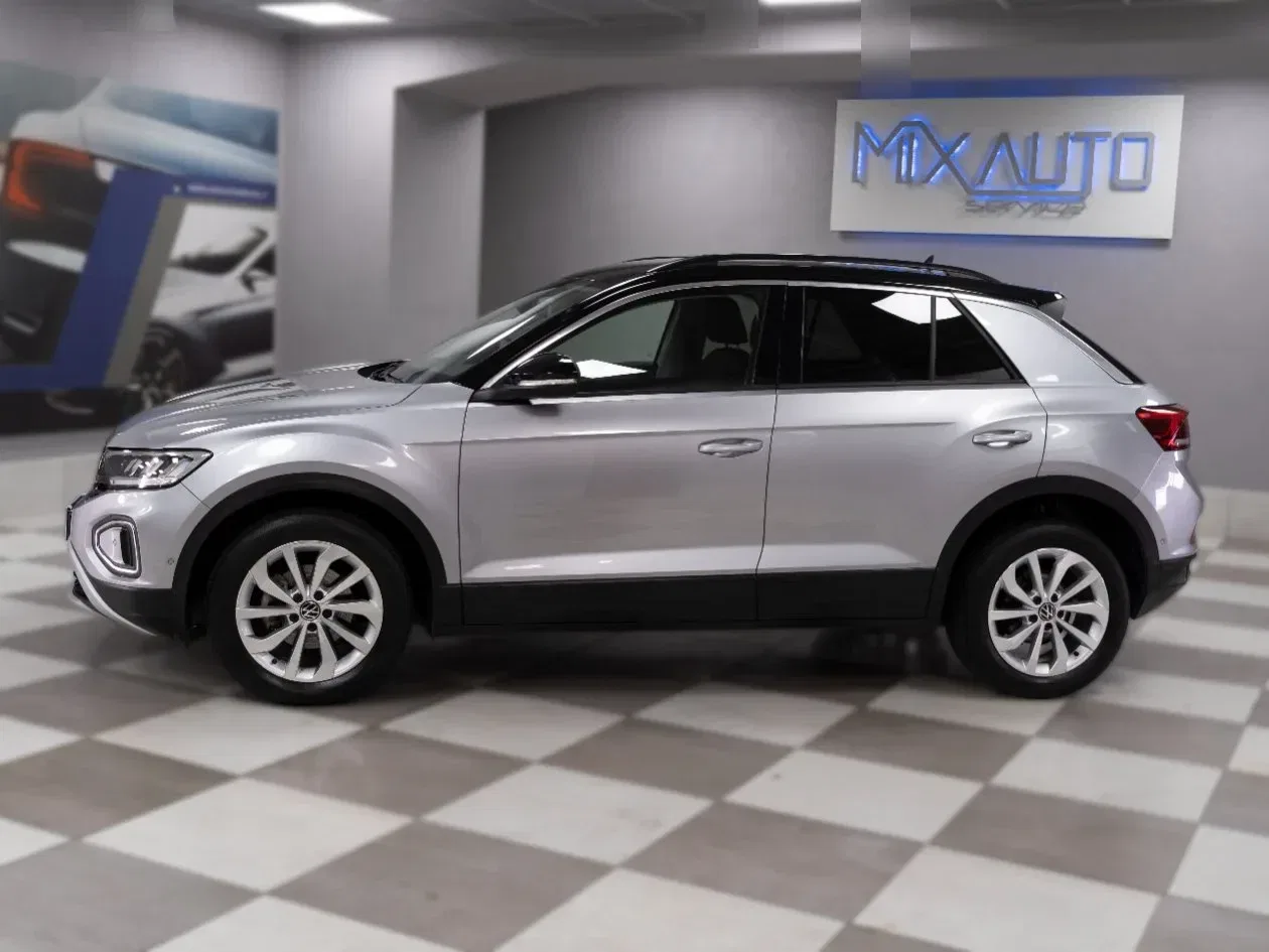 Volkswagen T-Roc 1.5 TSI Life 150CV DSG foto 3