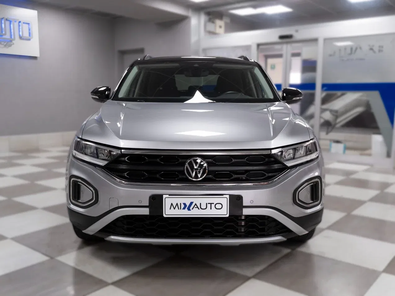 Volkswagen T-Roc 1.5 TSI Life 150CV DSG foto 2