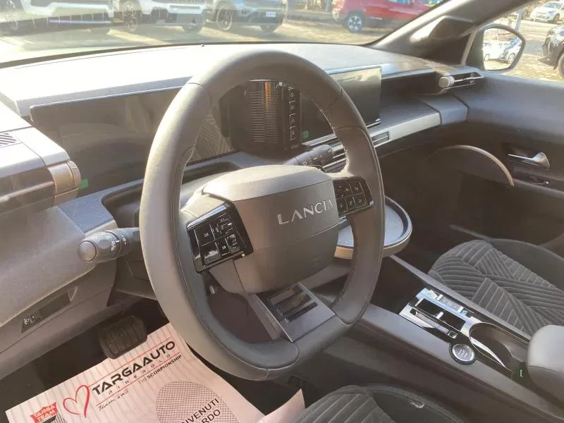 Lancia Ypsilon 1.2 mhev LX 110cv e-dct foto 9