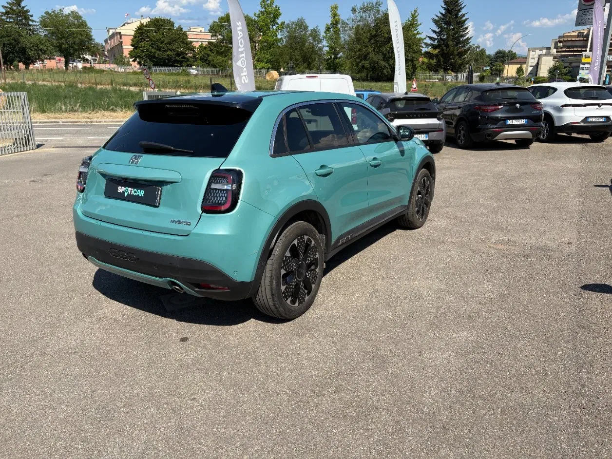 Fiat 600 PROMO 1.2 hybrid La Prima 110cv auto foto 19