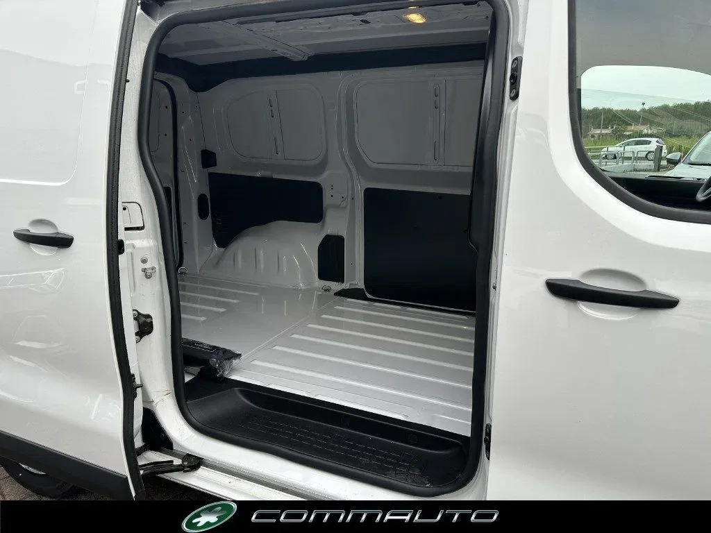 Peugeot Expert BlueHDi 100 S&S PL-TN Furgone Premium Standard foto 12