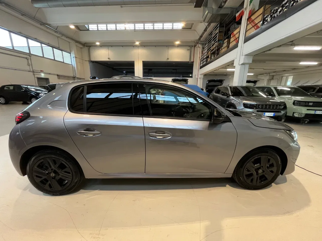Peugeot 208 1.2 Allure s&s 100cv NAZIONALE foto 4