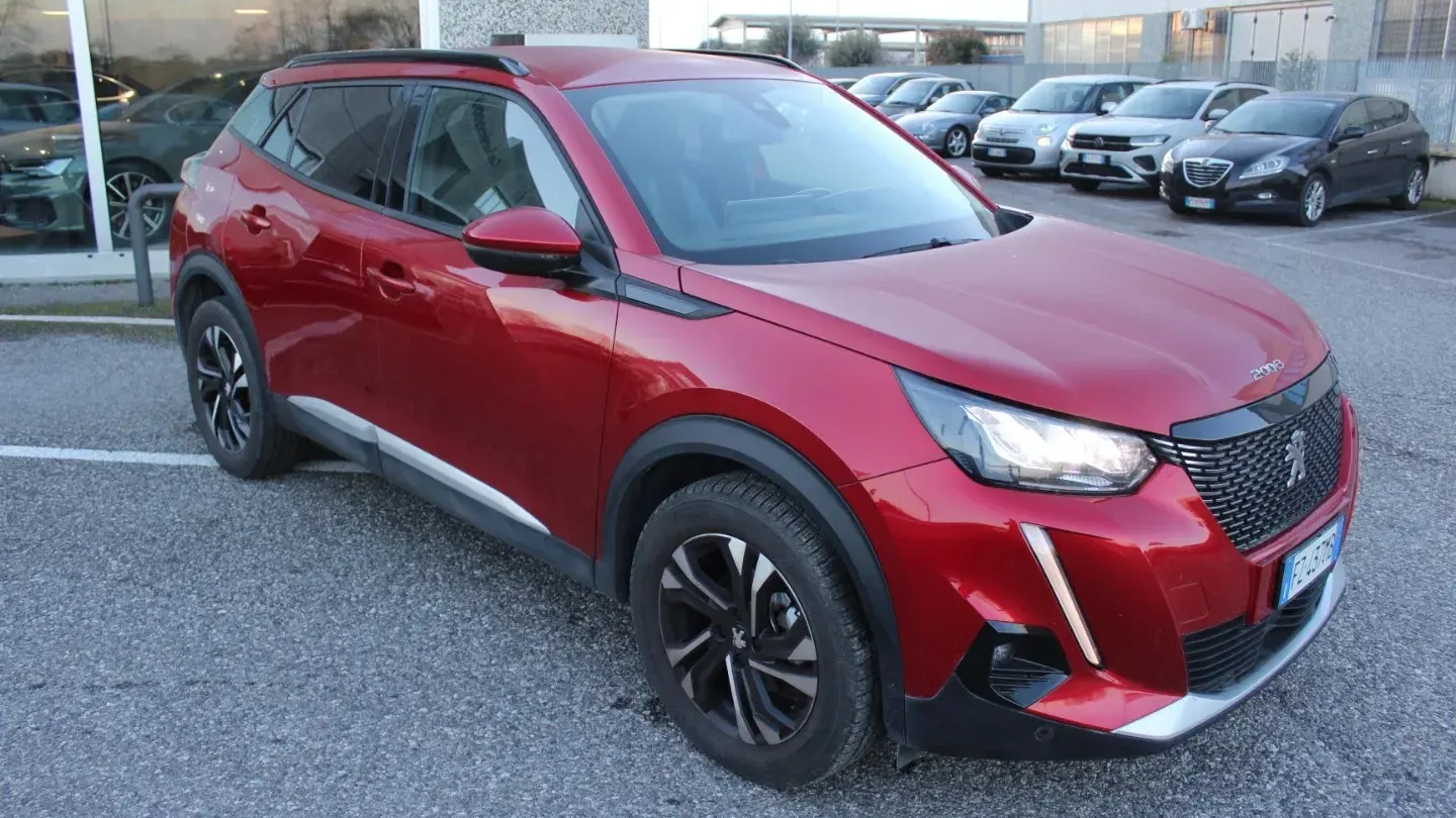 Peugeot 2008 PureTech 130 S&S Allure Navi Pack