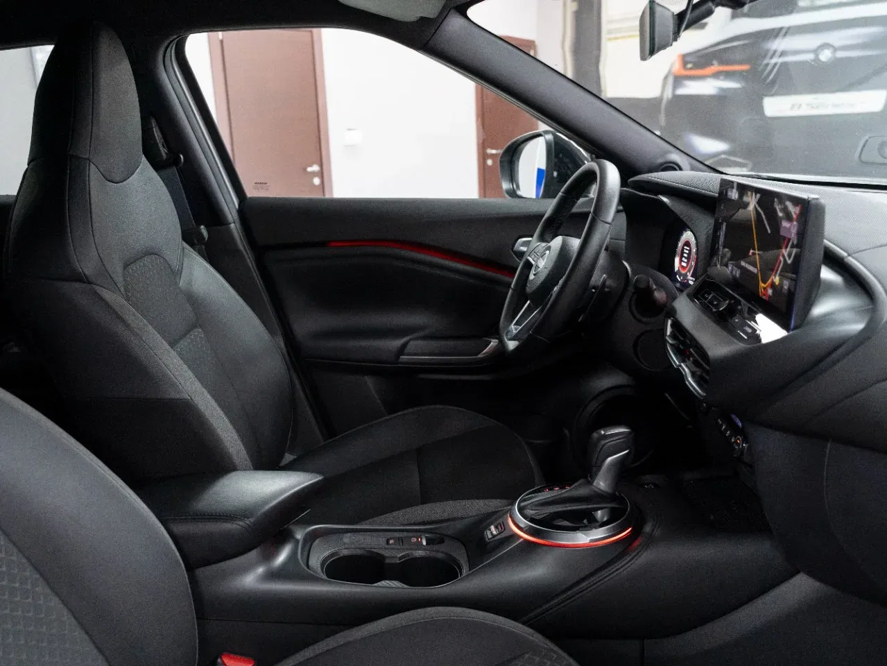 Nissan Juke 1.0 DIG-T N-Connecta 114CV DCT foto 14