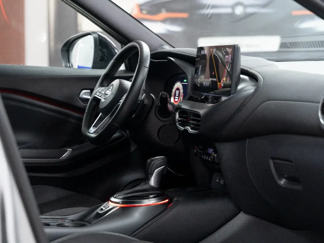 Nissan Juke 1.0 DIG-T N-Connecta 114CV DCT foto 17