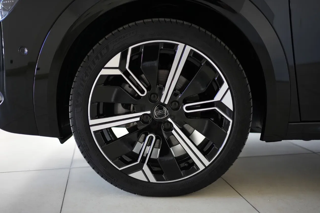 Lancia Ypsilon Hybrid e-DCT LX foto 4