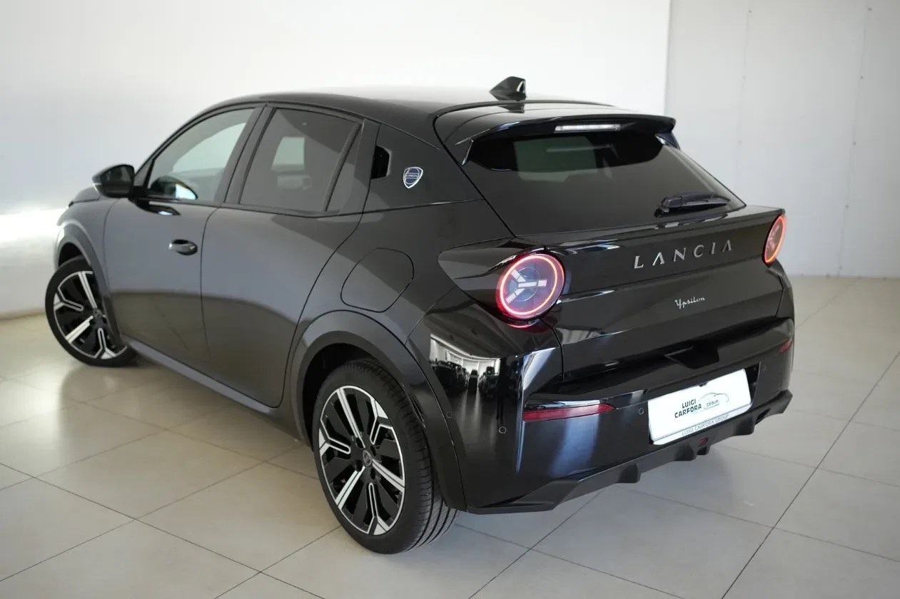 Lancia Ypsilon Hybrid e-DCT LX foto 20
