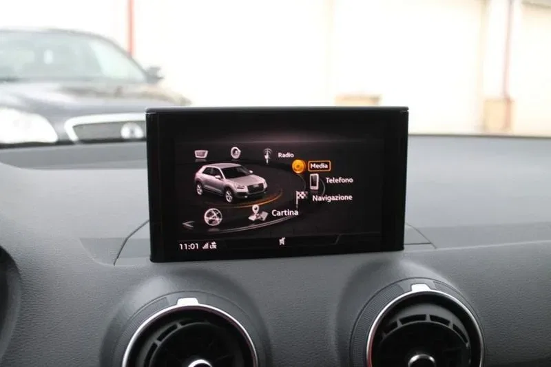Audi Q2 30 TDI S tronic Business foto 23